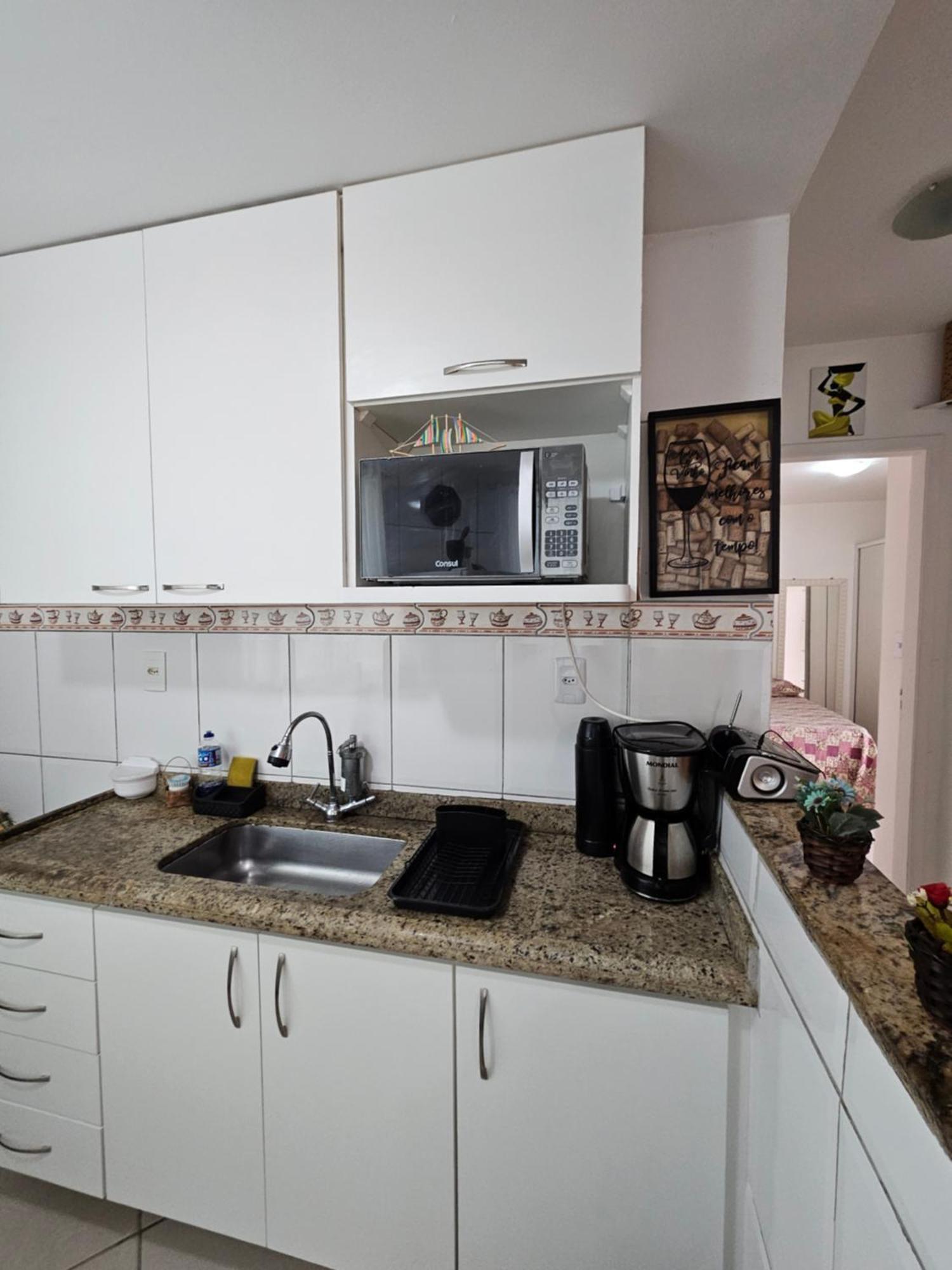 Apartamento Na Praia Dos Anjos アハイアウ・ド・カボ エクステリア 写真