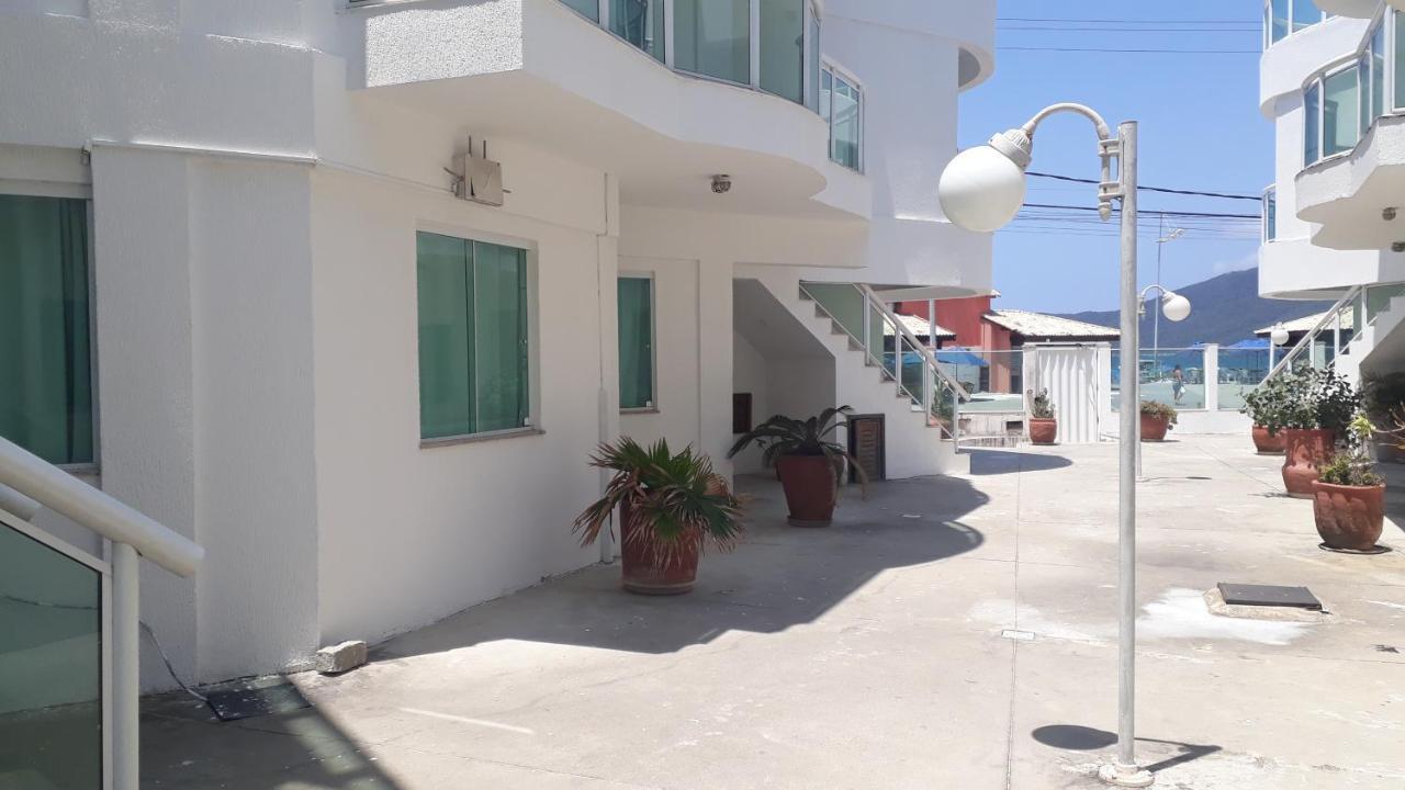 Apartamento Na Praia Dos Anjos アハイアウ・ド・カボ エクステリア 写真